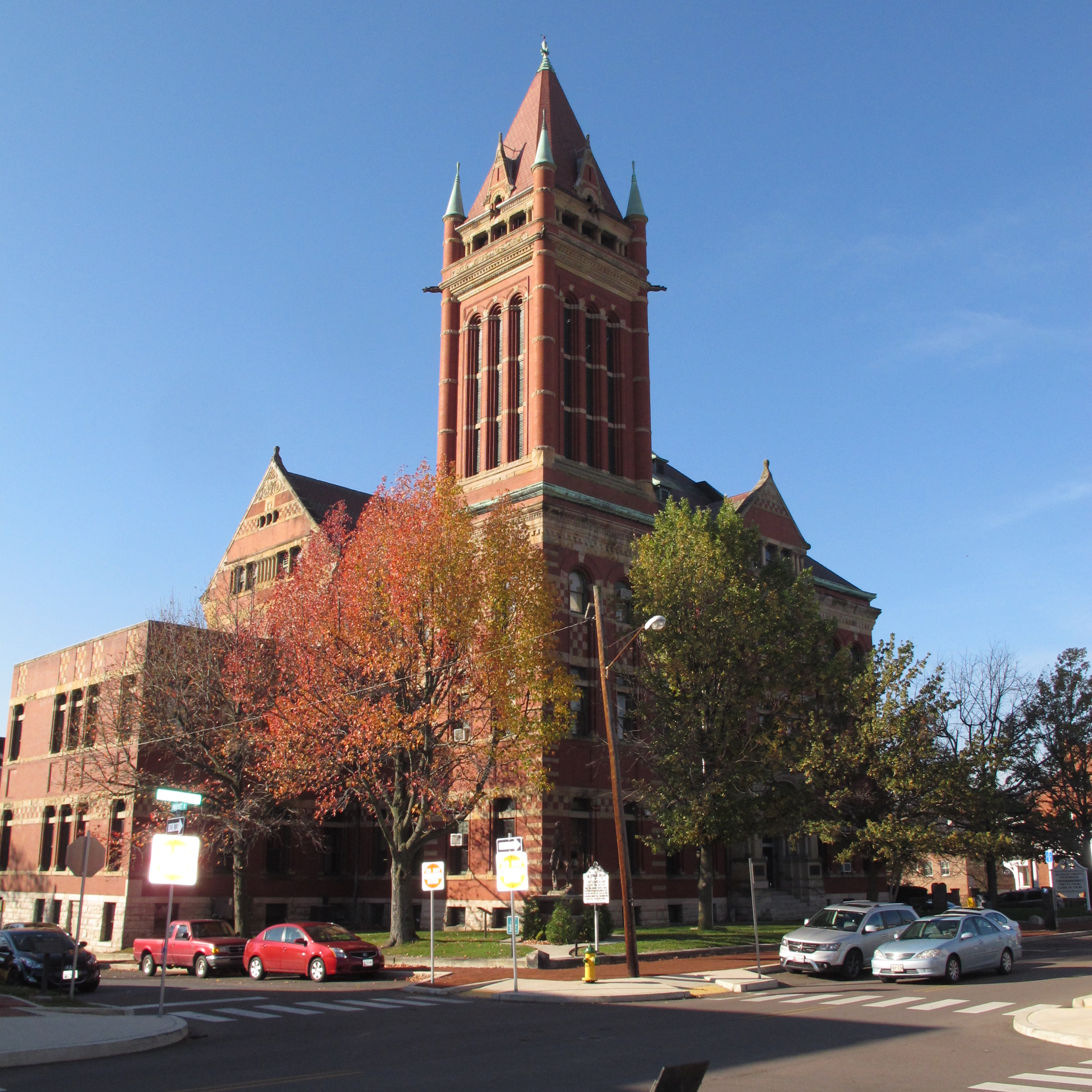 A photograph of Allegany County Courthouse in the Washington Street Historic District of Cumberland, MD.