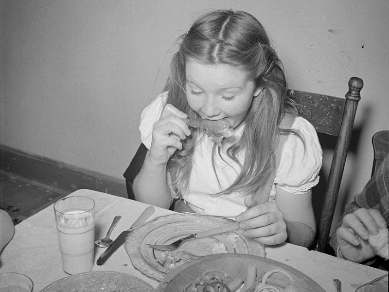 Celebrating National Fried Chicken Day with Classic Maryland Fried Chicken