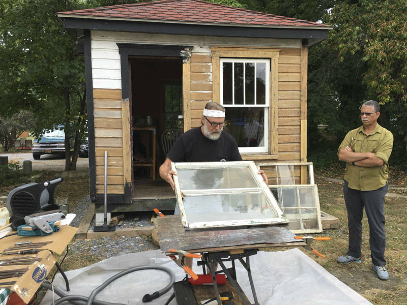 Douglas led a window workshop for Preservation Maryland at the Thurmont Historical Association, 2016.