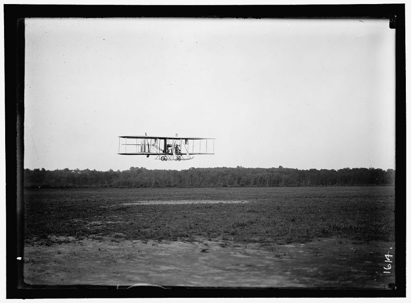 Wright biplane at College Park, 1912. Photo from Library of Congress.