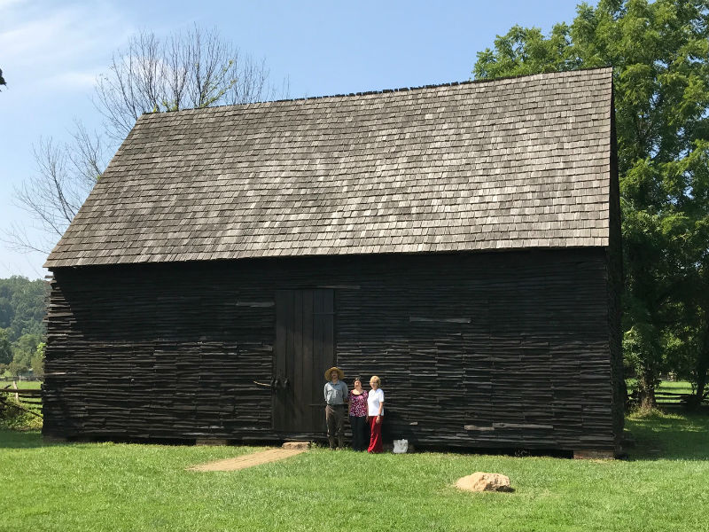 Tobacco Barn in Piscataway Park.