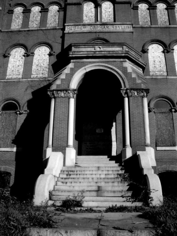 Front steps of the Hebrew Orphan Asylum. Photo by Baltimore Heritage for the Maryland Historical Trust.