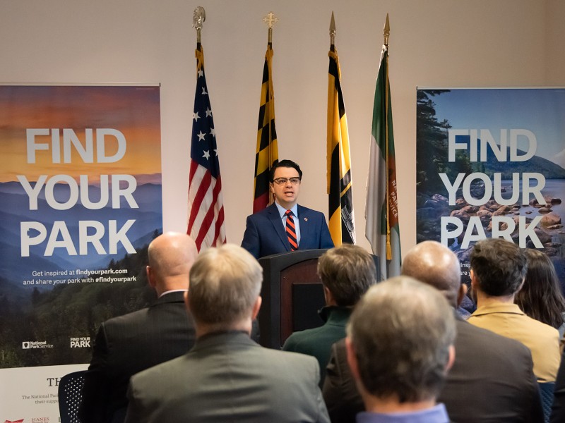 Nicholas Redding speaking at Fort McHenry, 2019.