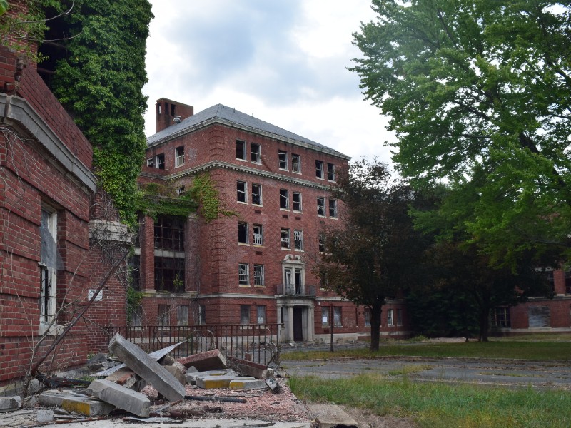 Photo of Glenn Dale Hospital historic complex in Prince George's County, MD. This complex was studied in the research of reuse of historic government complexes in 2019.