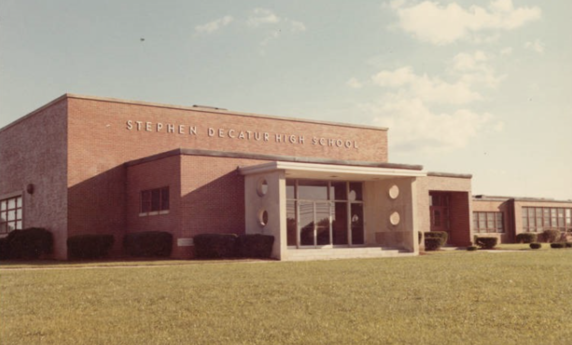 Stephen Decatur High School in the 1970s (Edward H. Nabb Research Center for Delmarva History and Culture at Salisbury University)